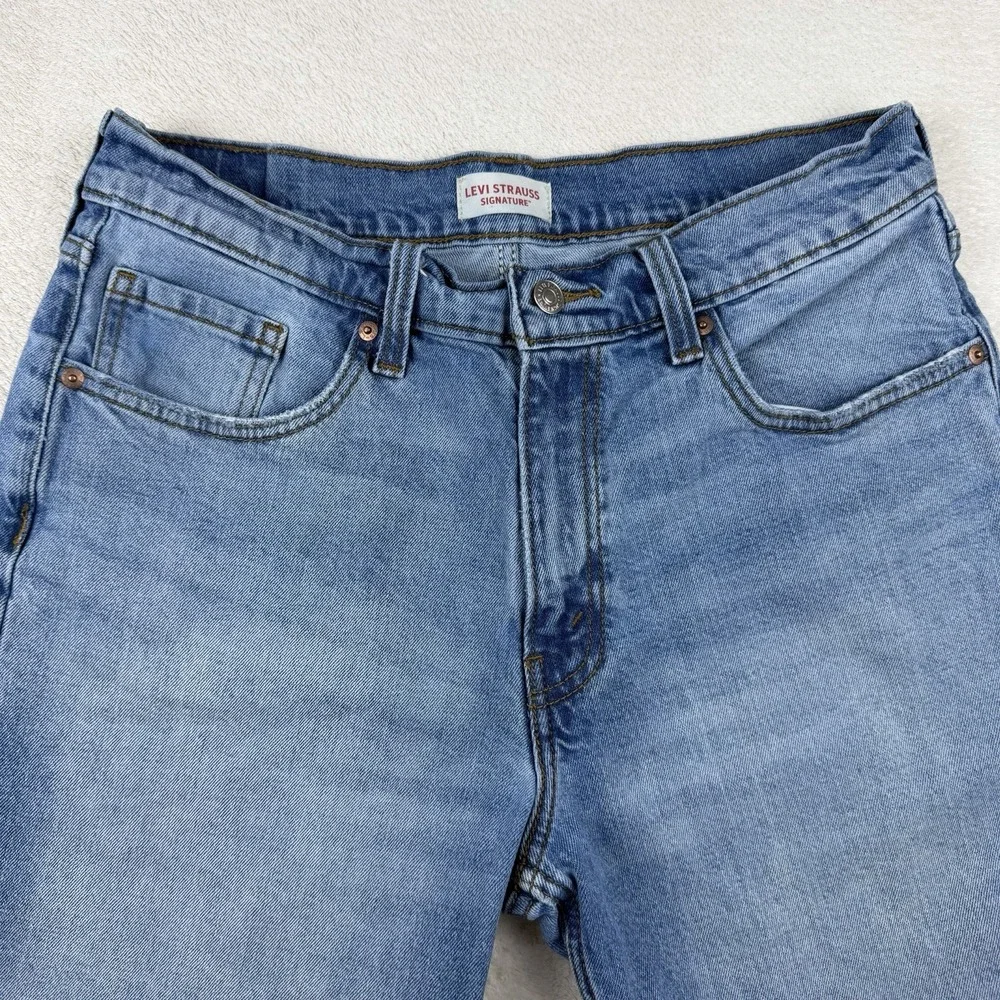 Levi Strauss Signature Medium Wash Denim Jean Shorts Size‎ 32